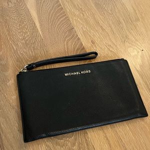 Michael Kors Wristlet